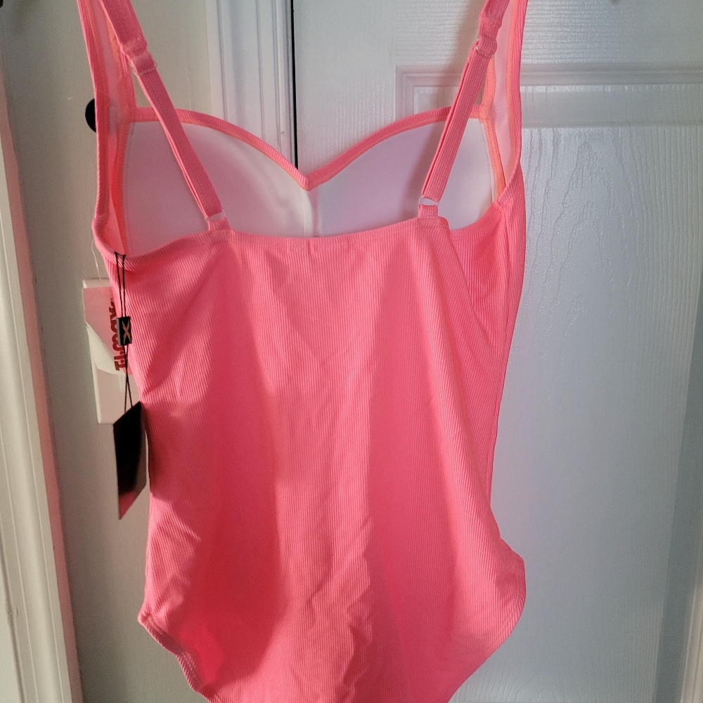 Swimsuit. - Picture 2 of 4